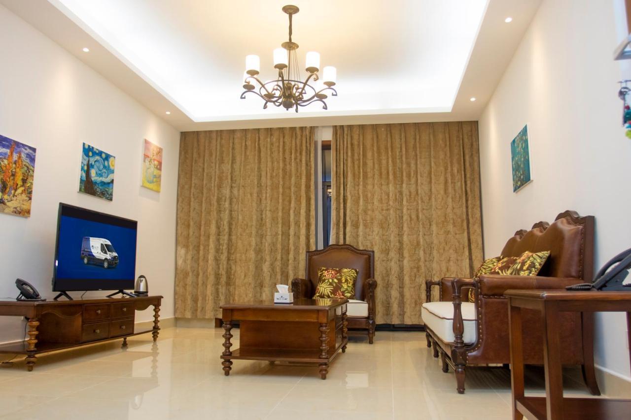 Lark Hotel Dar es Salaam